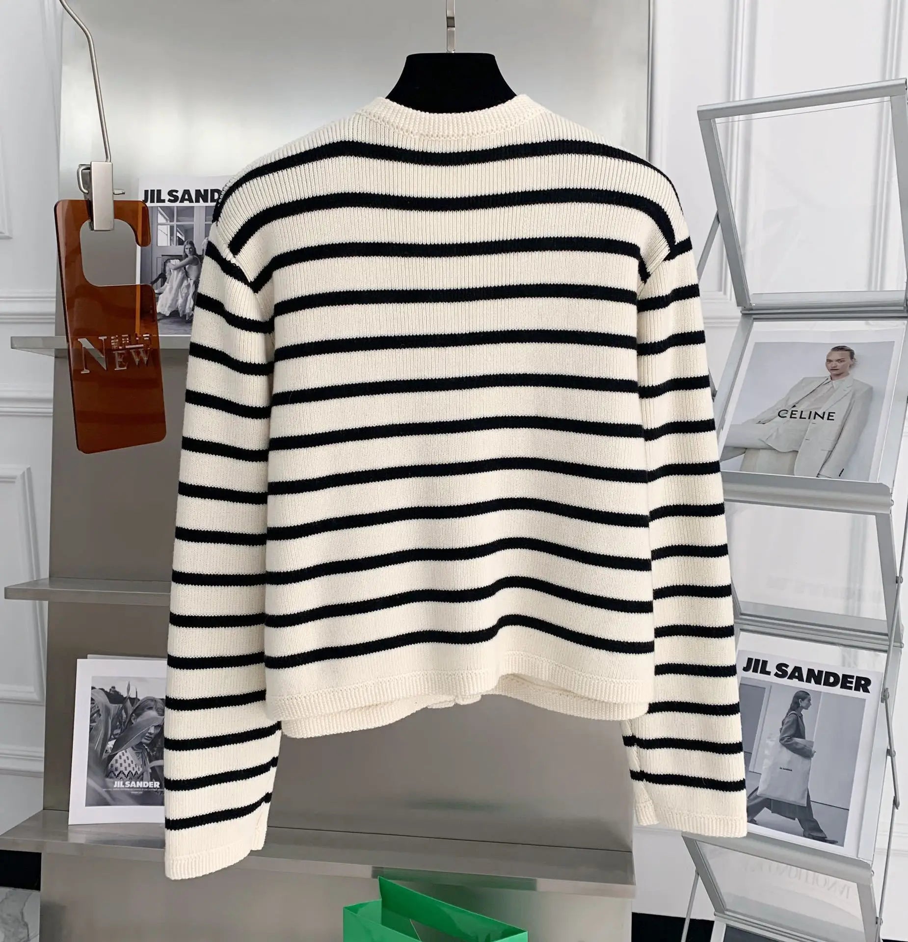 Cardigan Femme Rayé – Col Rond, Manches Longues, Coupe Courte