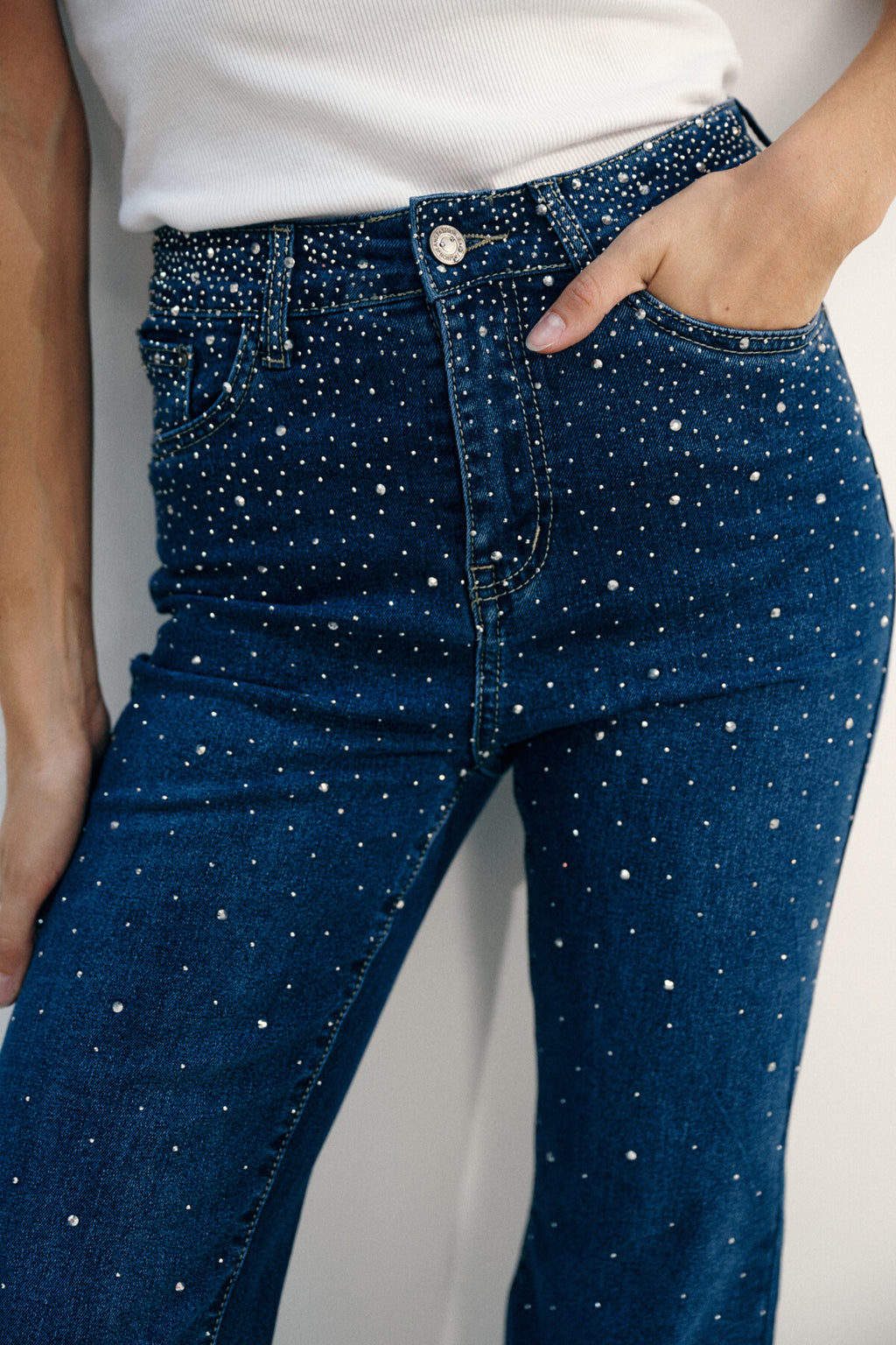 Jean Straight Leg Strass ANA & LUCY