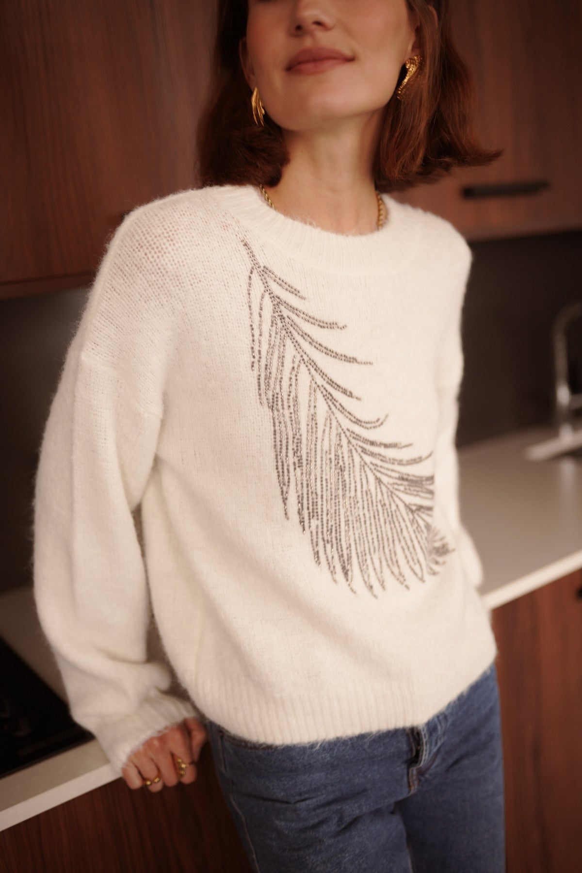 Pull Écru Motif Plume Léger et Féminin
