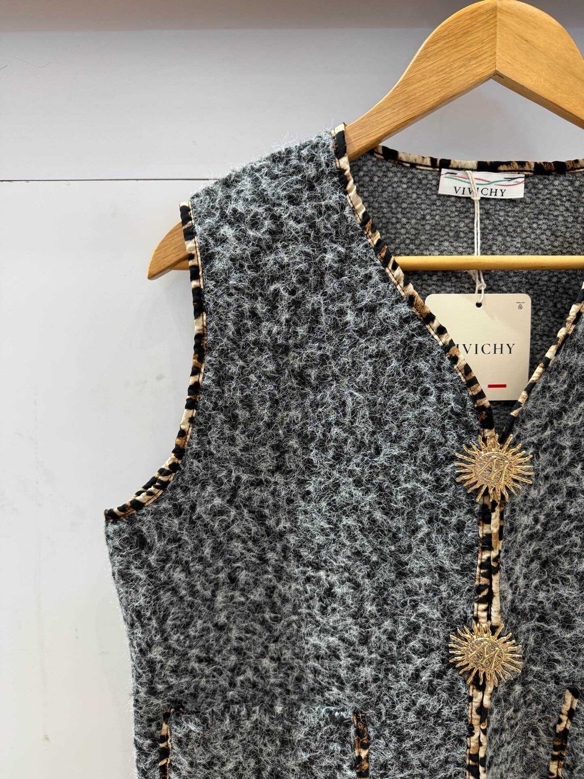 Veste Sans Manche avec Broches Soleil